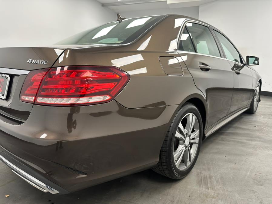2014 Mercedes-Benz E-Class E350 4MATIC Sport photo
