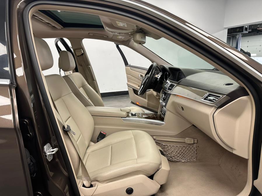 2014 Mercedes-Benz E-Class E350 4MATIC Sport photo
