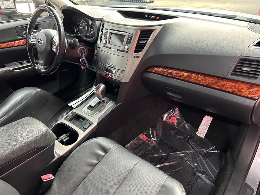 2012 Subaru Outback 2.5i Limited photo
