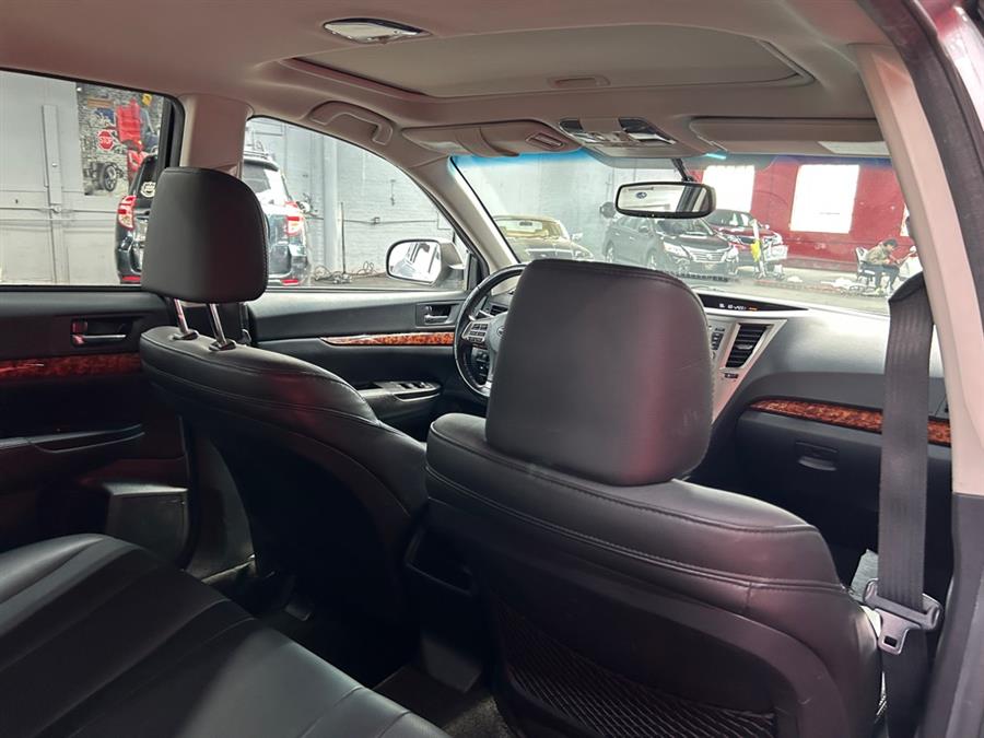 2012 Subaru Outback 2.5i Limited photo