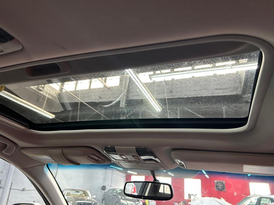 2012 Subaru Outback 2.5i Limited photo