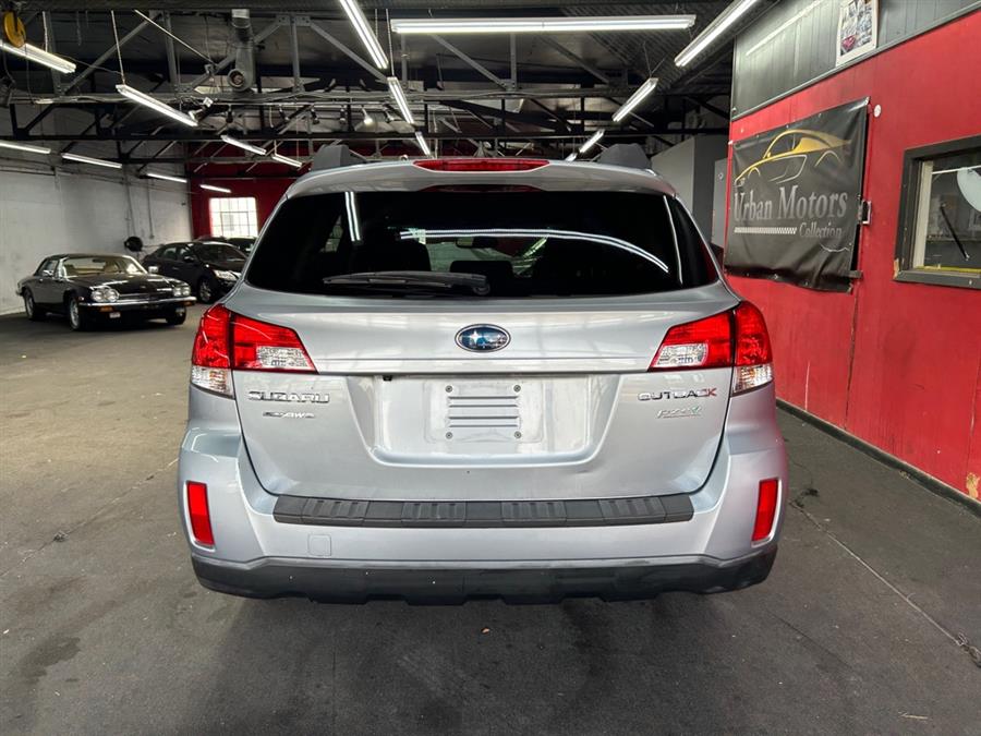 2012 Subaru Outback 2.5i Limited photo