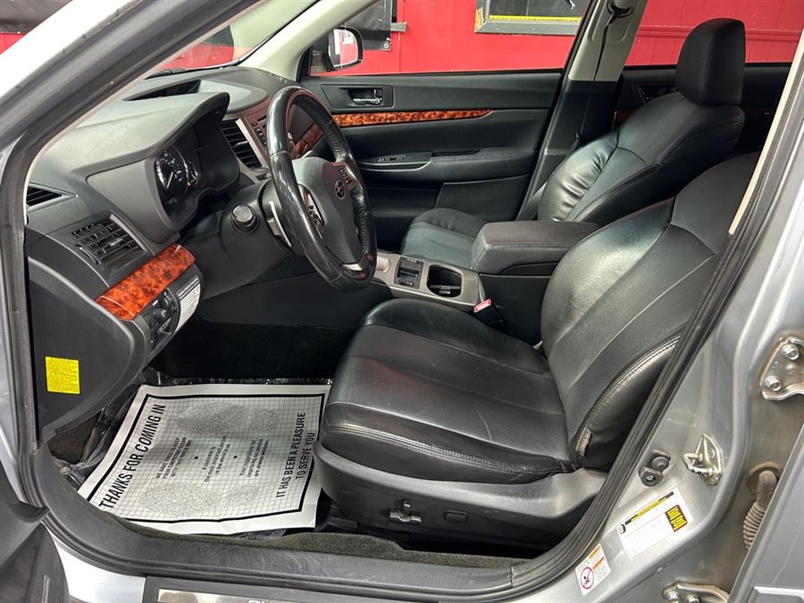 2012 Subaru Outback 2.5i Limited photo