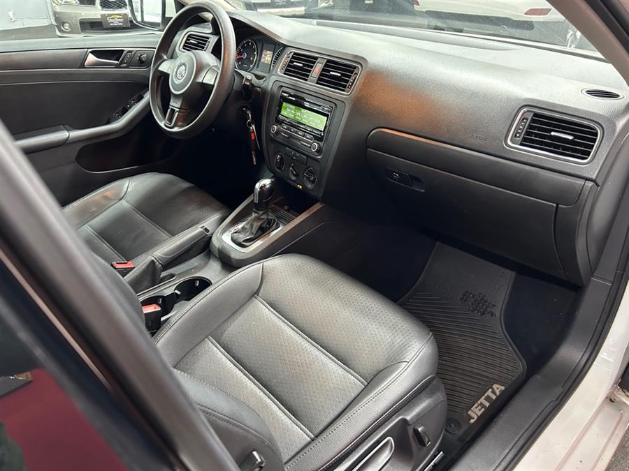 2014 Volkswagen Jetta SE photo
