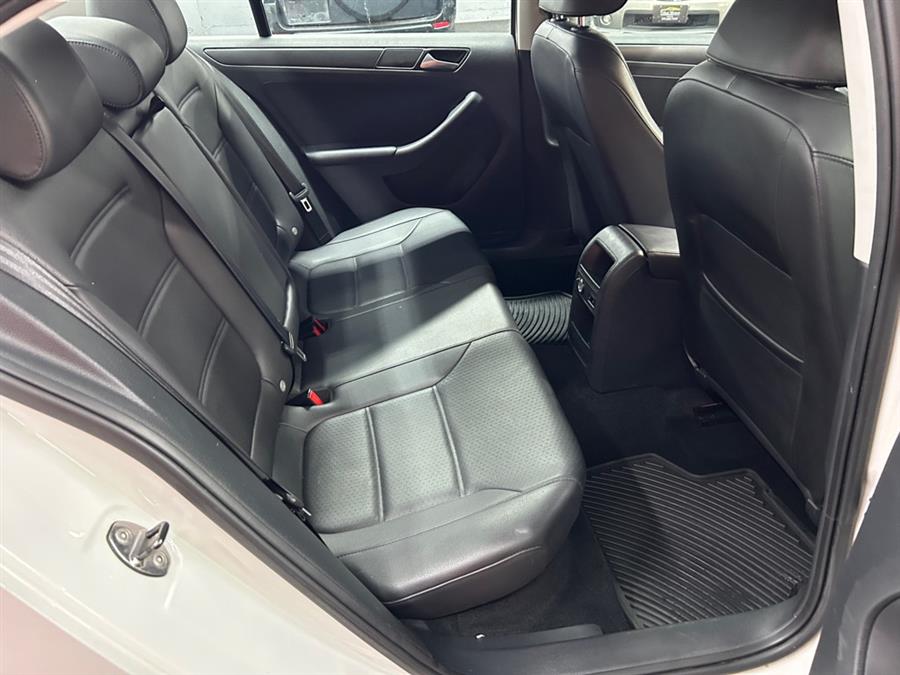 2014 Volkswagen Jetta SE photo