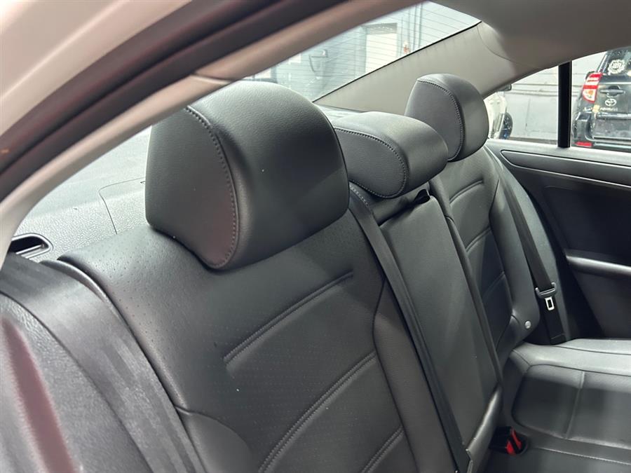 2014 Volkswagen Jetta SE photo