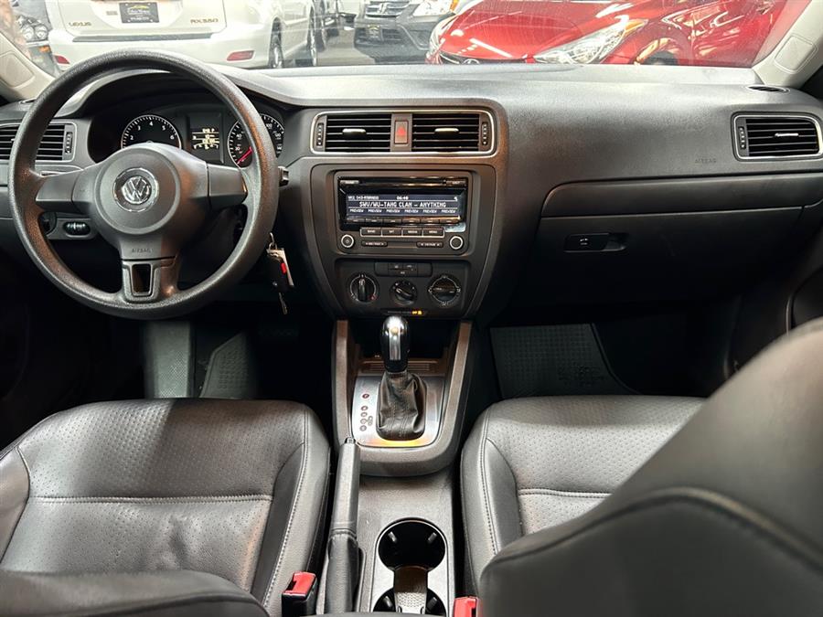 2014 Volkswagen Jetta SE photo