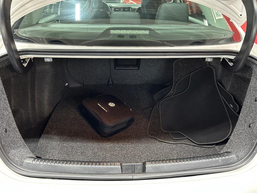 2014 Volkswagen Jetta SE photo