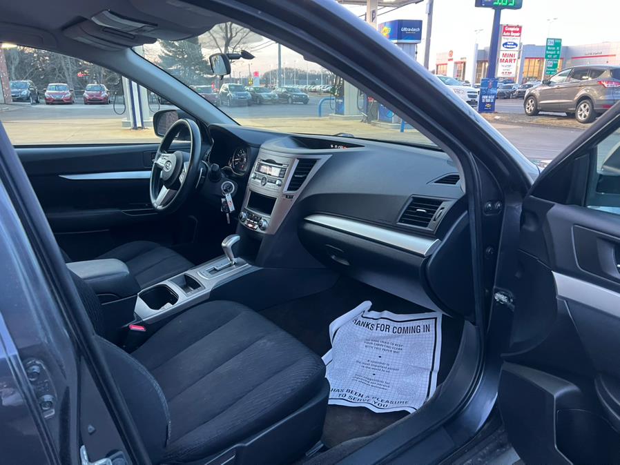 2011 Subaru Outback 2.5i photo