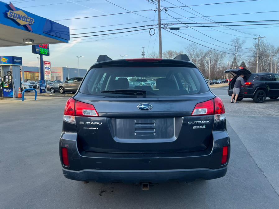 2011 Subaru Outback 2.5i photo