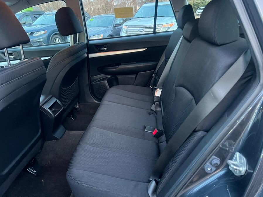 2011 Subaru Outback 2.5i photo