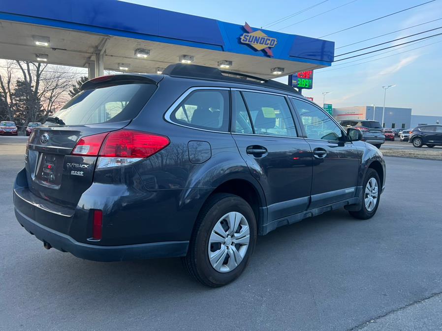 2011 Subaru Outback 2.5i photo