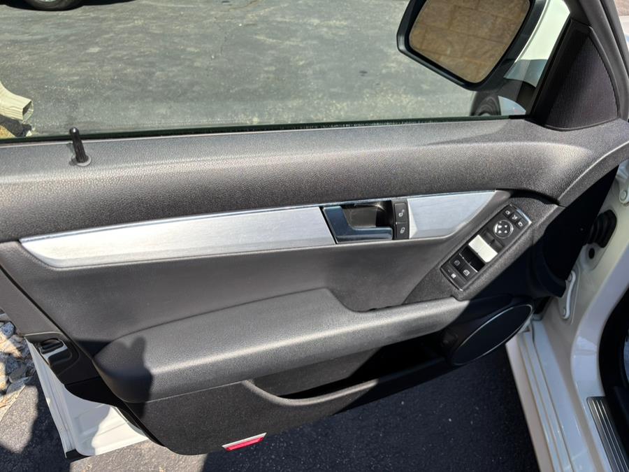 2008 Mercedes-Benz C-Class C300 photo