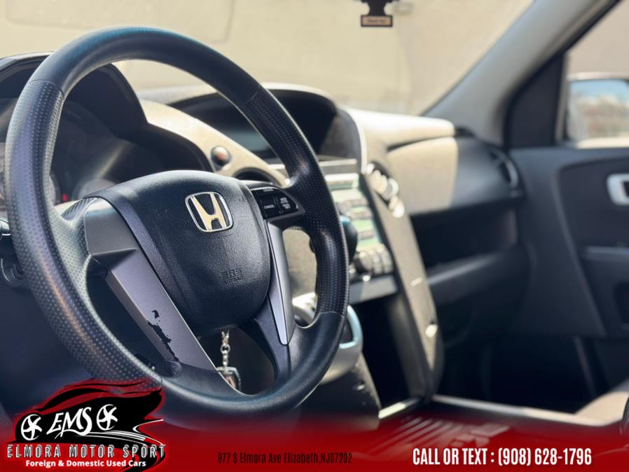 2011 Honda Pilot LX photo
