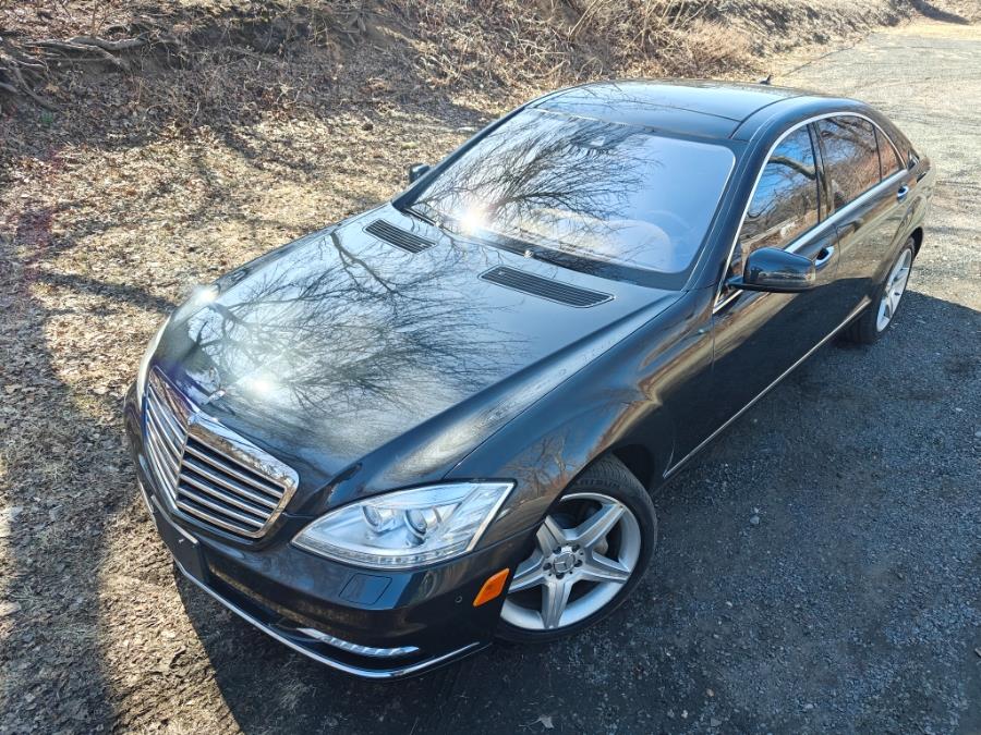 2013 Mercedes-Benz S-Class S550 4MATIC photo