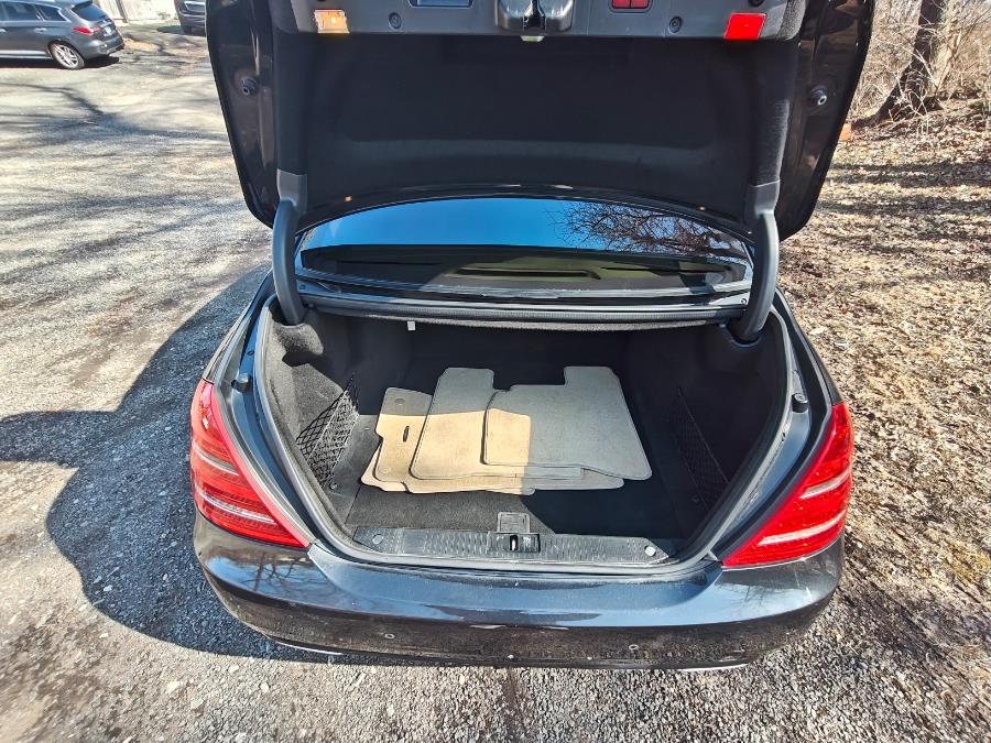 2013 Mercedes-Benz S-Class S550 4MATIC photo
