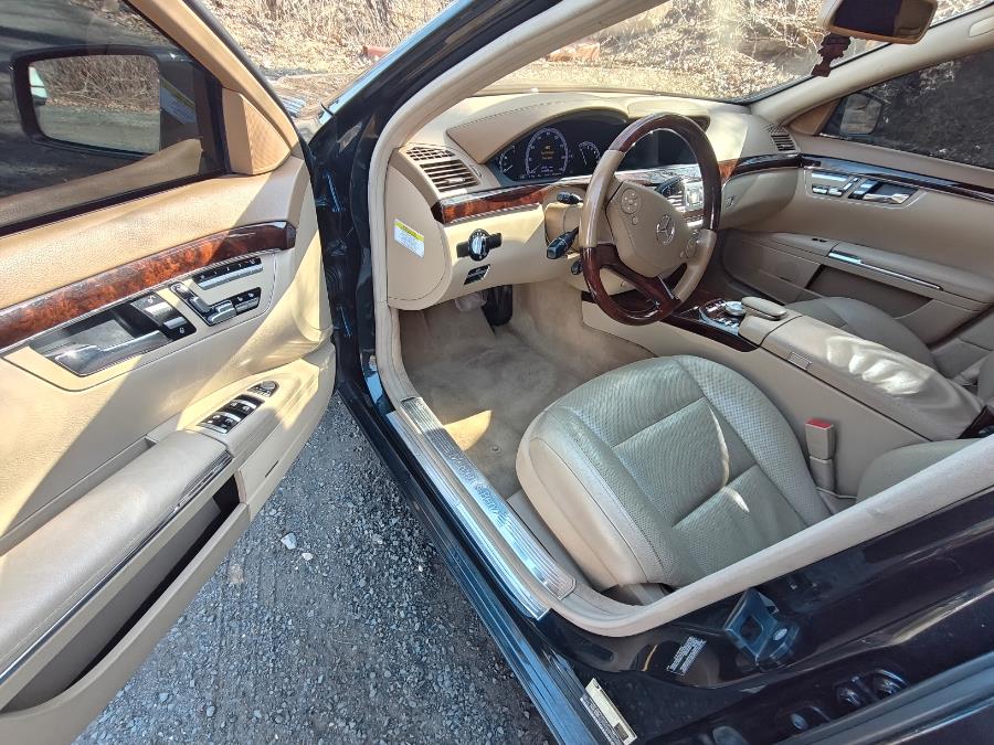2013 Mercedes-Benz S-Class S550 4MATIC photo