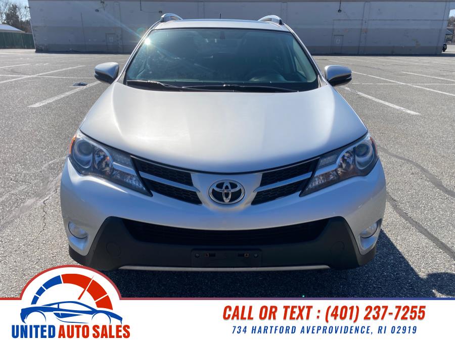 2015 Toyota RAV4 AWD 4dr XLE (Natl) photo