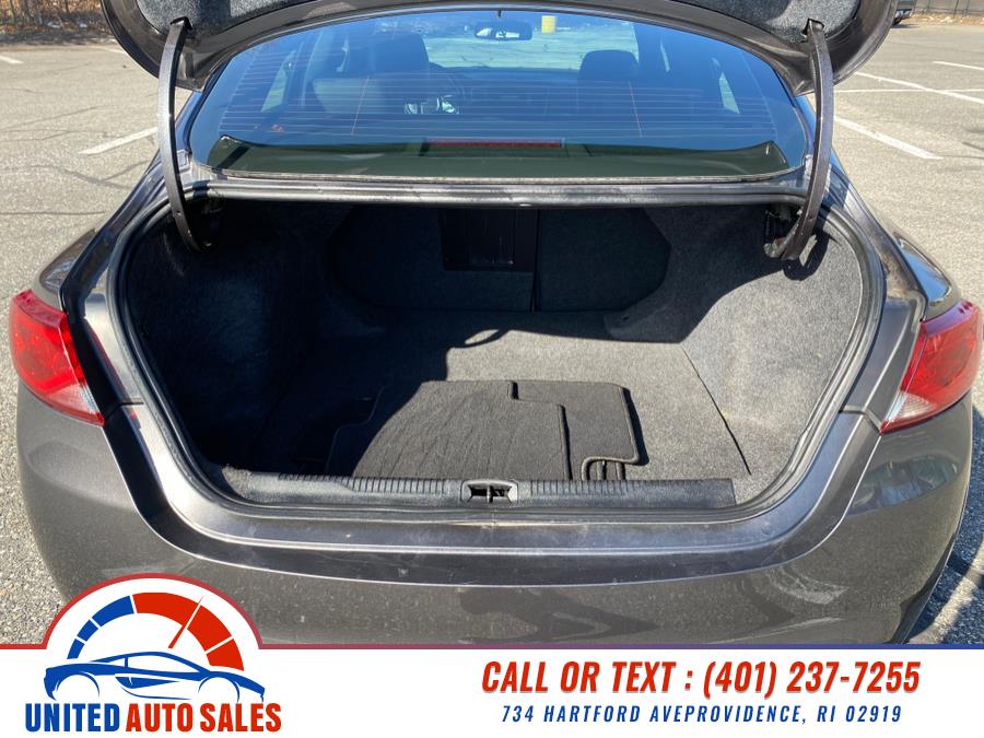 2015 Chrysler 200 S photo