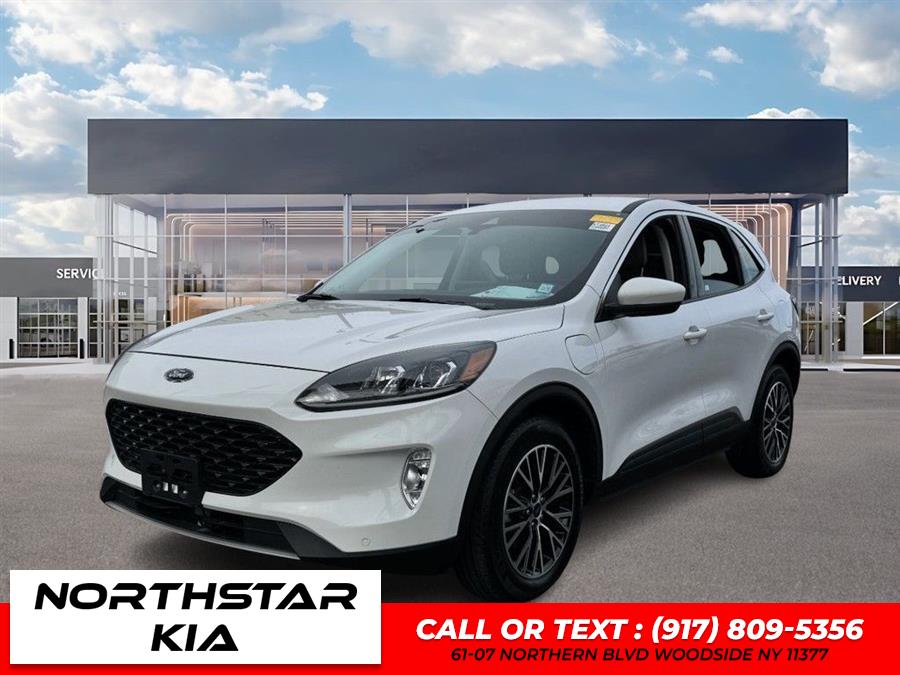 2022 Ford Escape Hybrid SEL Plug-In Hybrid photo
