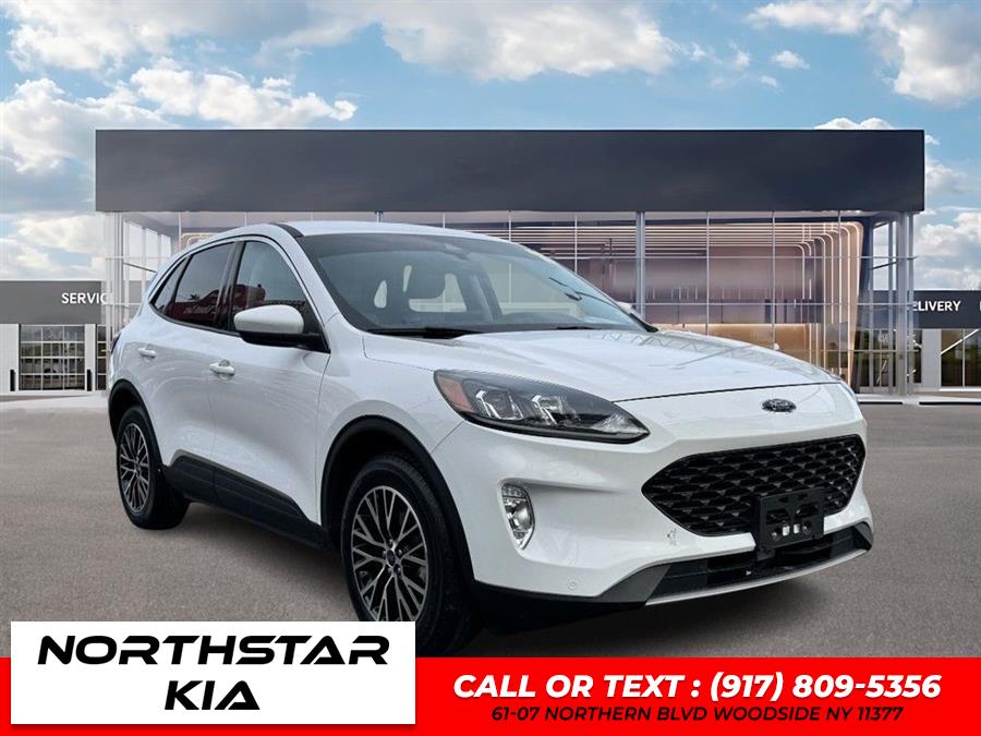 2022 Ford Escape Hybrid SEL Plug-In Hybrid photo