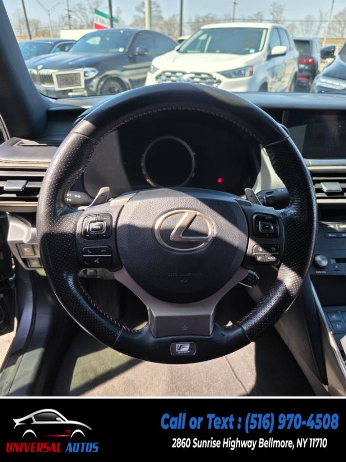 2019 Lexus IS IS photo