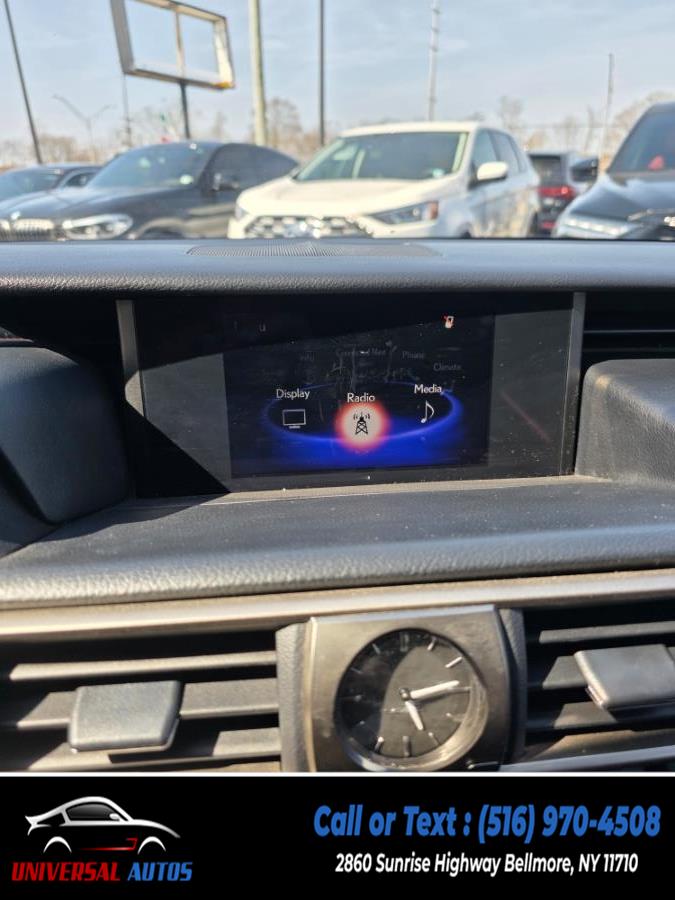 2019 Lexus IS IS photo