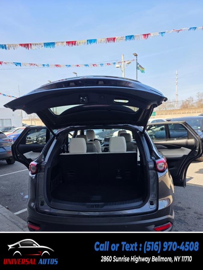 2023 Mazda CX-9 Signature AWD photo