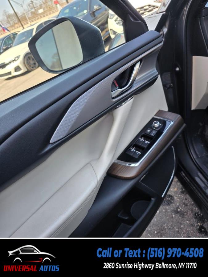 2023 Mazda CX-9 Signature AWD photo