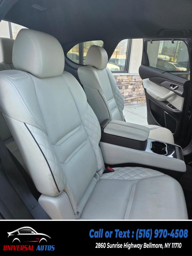 2023 Mazda CX-9 Signature AWD photo