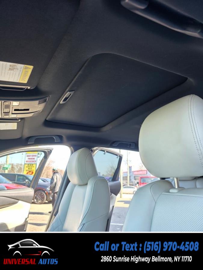 2023 Mazda CX-9 Signature AWD photo