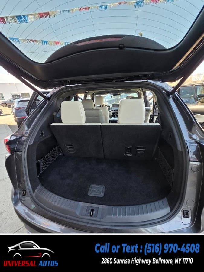 2023 Mazda CX-9 Signature AWD photo