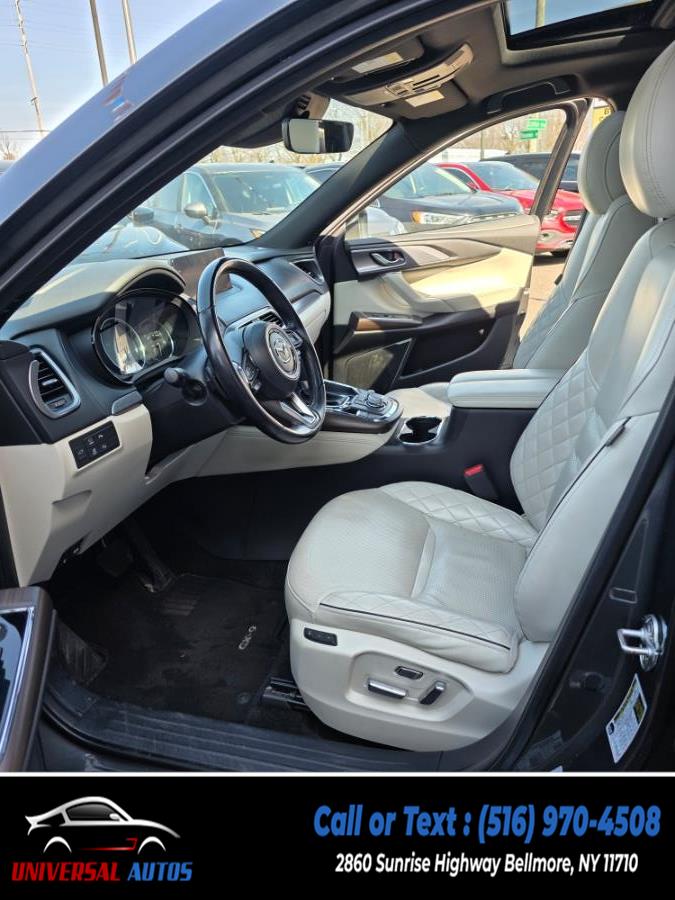 2023 Mazda CX-9 Signature AWD photo