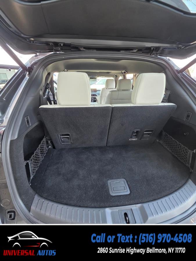 2023 Mazda CX-9 Signature AWD photo