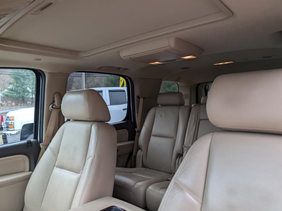2010 GMC Yukon Denali photo