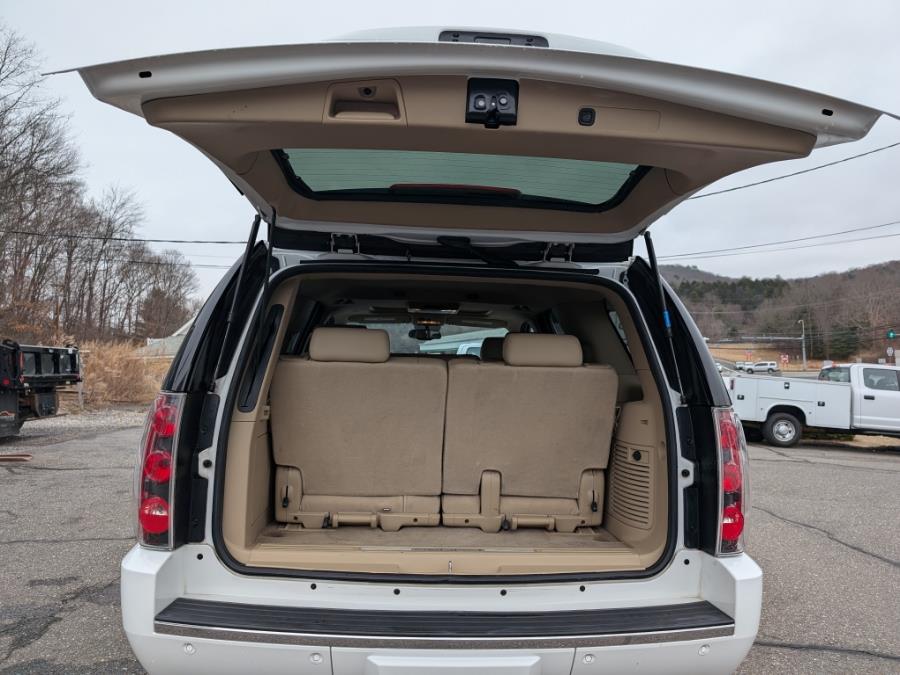 2010 GMC Yukon Denali photo
