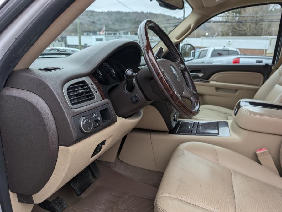2010 GMC Yukon Denali photo