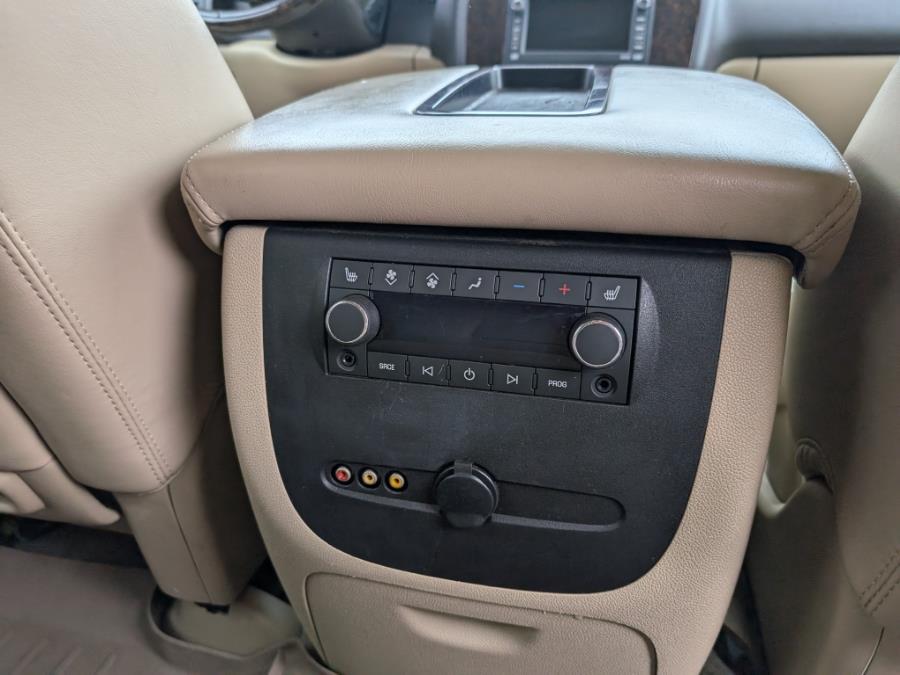2010 GMC Yukon Denali photo