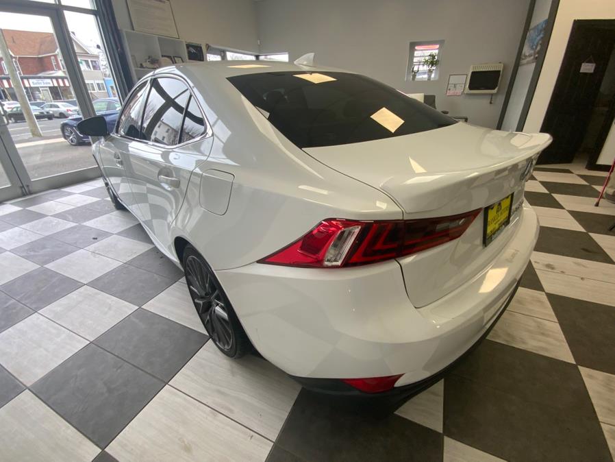 2015 Lexus IS 250 photo