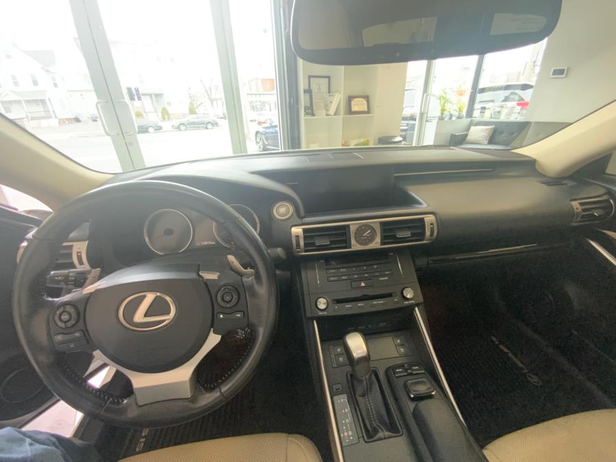 2015 Lexus IS 250 photo