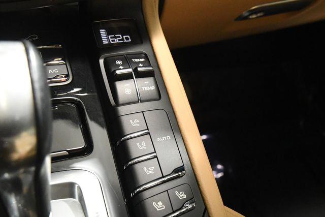 2016 Porsche Cayenne S photo