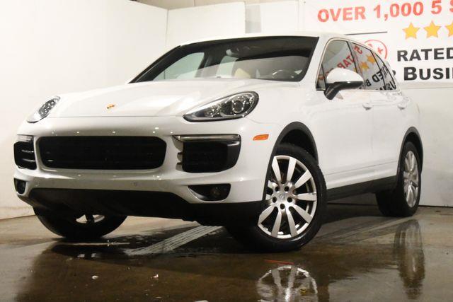 2016 Porsche Cayenne S photo