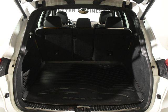 2016 Porsche Cayenne S photo