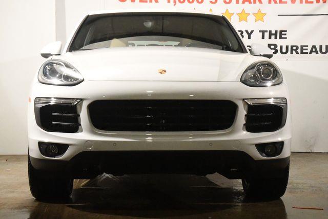 2016 Porsche Cayenne S photo