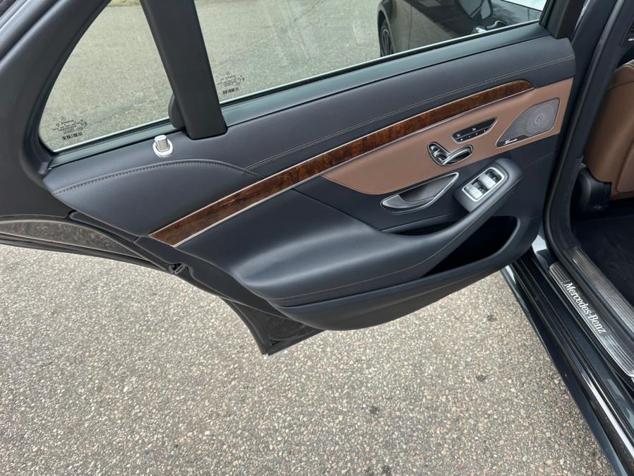 2016 Mercedes-Benz S-Class 4dr Sdn S 550 4MATIC photo