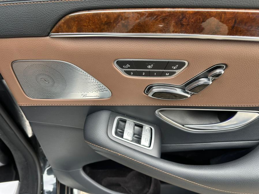 2016 Mercedes-Benz S-Class 4dr Sdn S 550 4MATIC photo