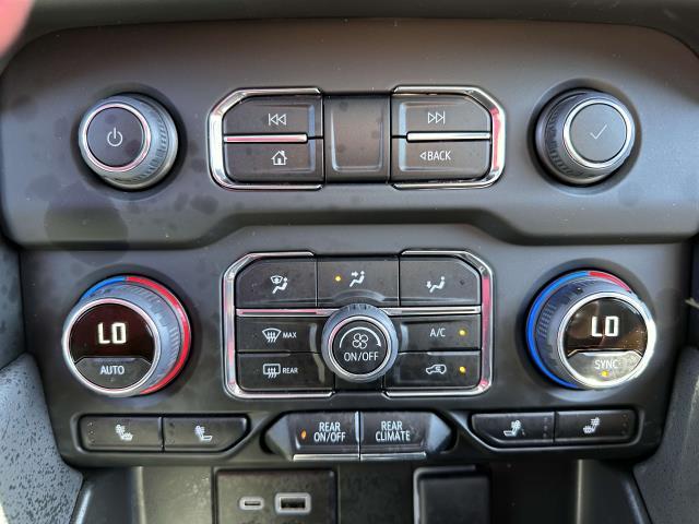 2024 Chevrolet Tahoe Z71 photo