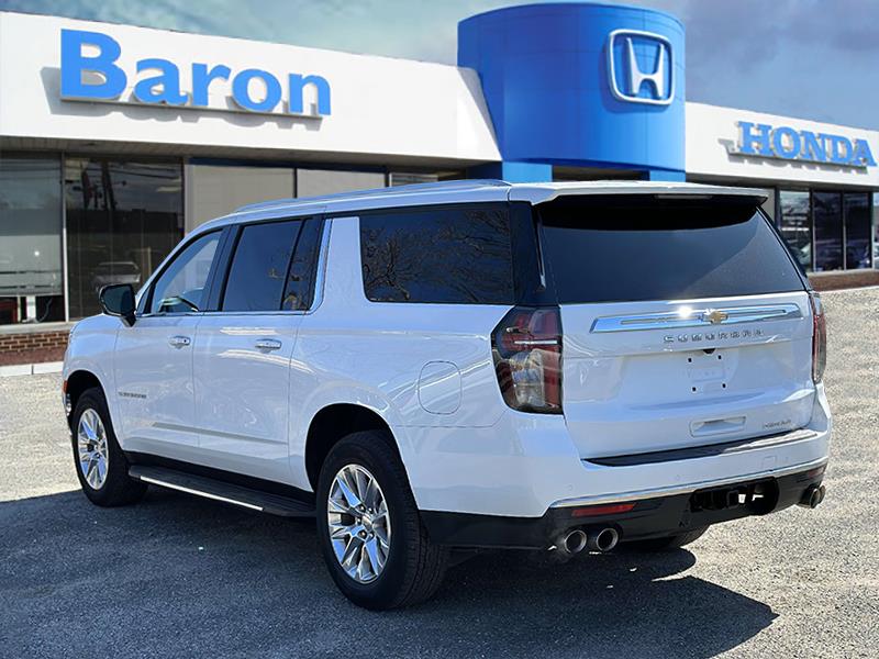2023 Chevrolet Suburban Premier photo