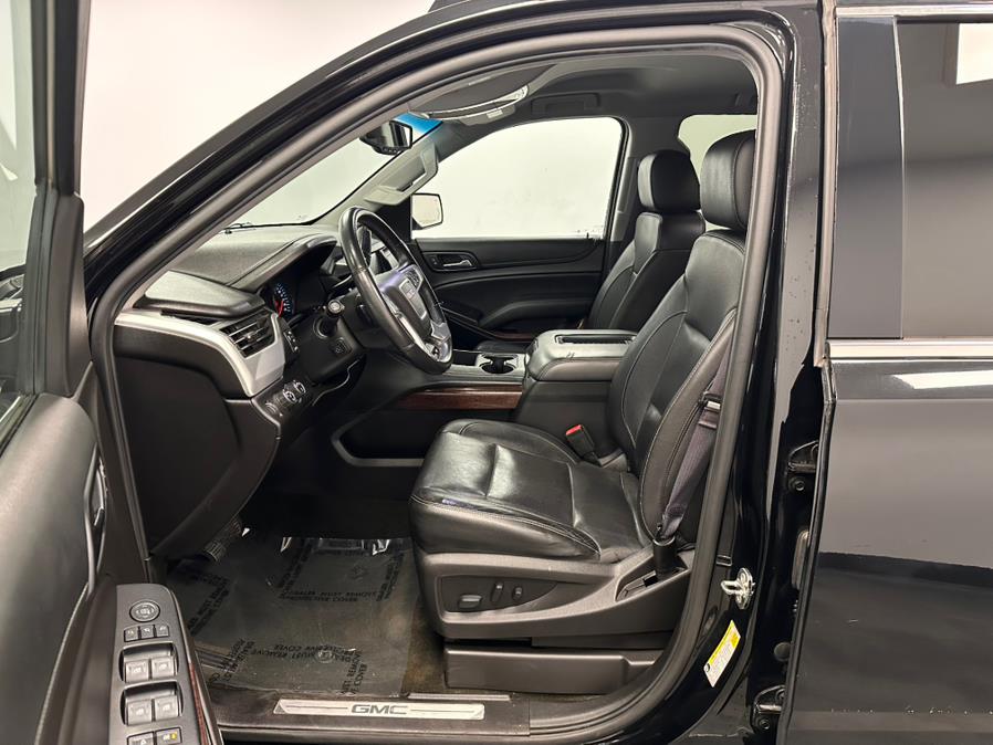 2017 GMC Yukon 4WD 4dr SLT photo