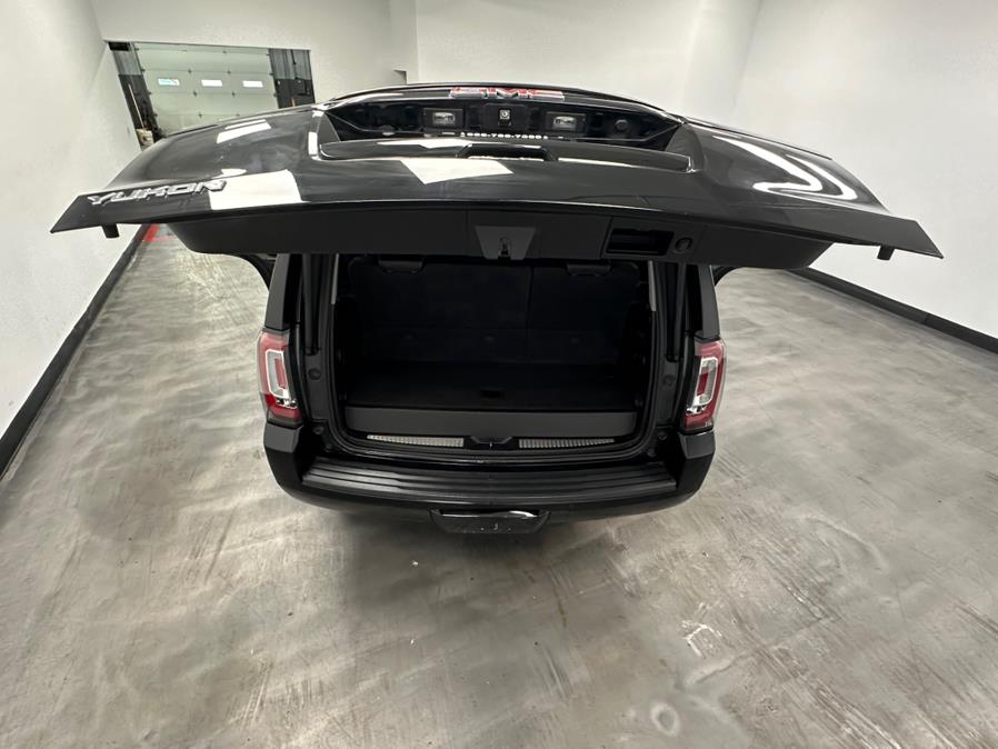 2017 GMC Yukon 4WD 4dr SLT photo